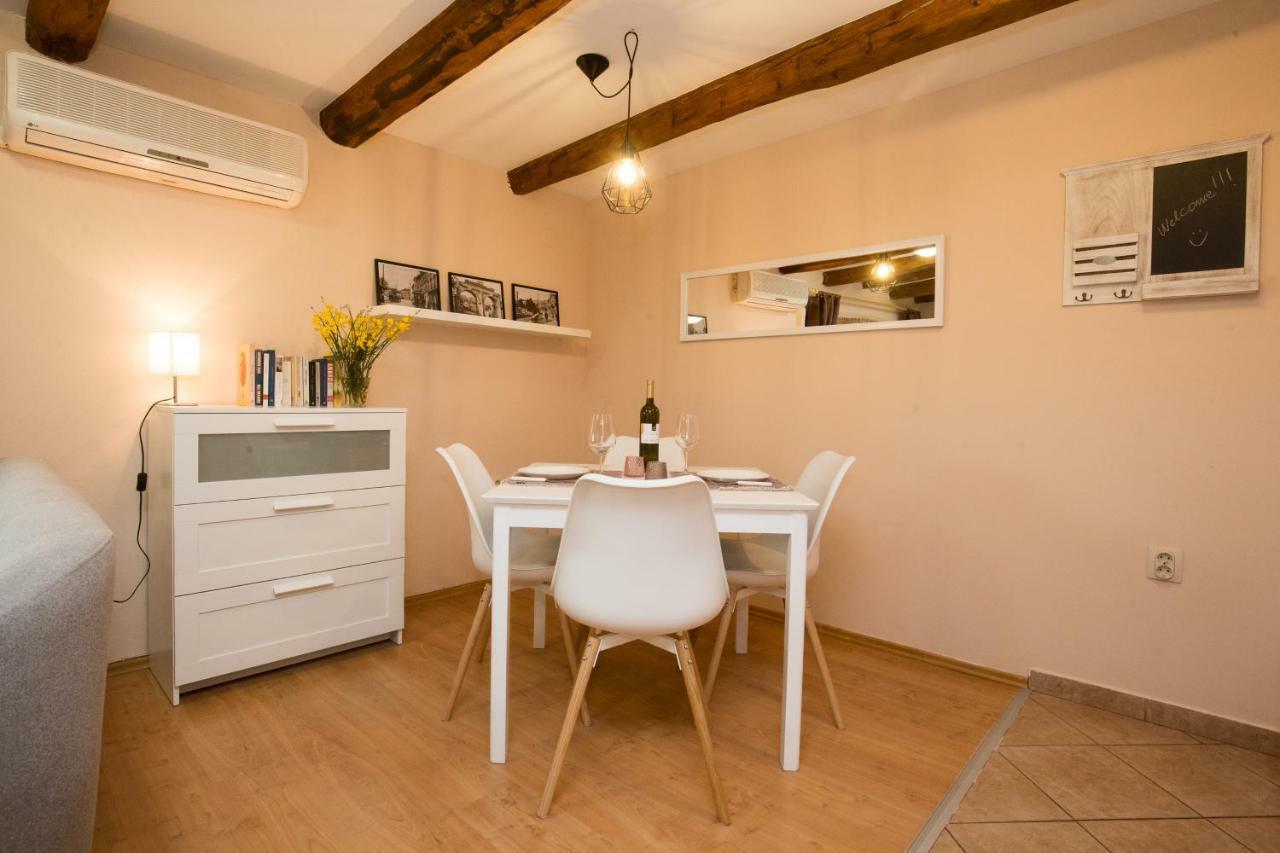 Studio Apartments Malu Pula Exterior foto